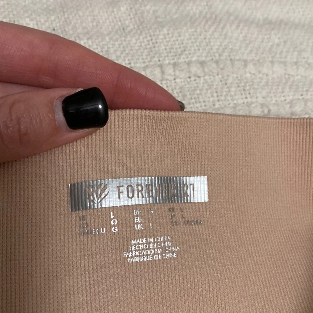 NWT forever 21 biker shorts - Picture 4 of 5